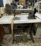 MÁQUINA DE COSER PLANA DE DOBLE ARRASTRE Y CANILLA GRANDE. YAKUMO MÁQUINA DE COSER PLANA DE DOBLE ARRASTRE Y CANILLA GRANDE. YAKUMO
